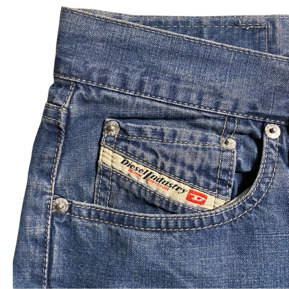 Men’s Diesel KULTER Regular Straight Leg Jeans - Picture 8 of 11